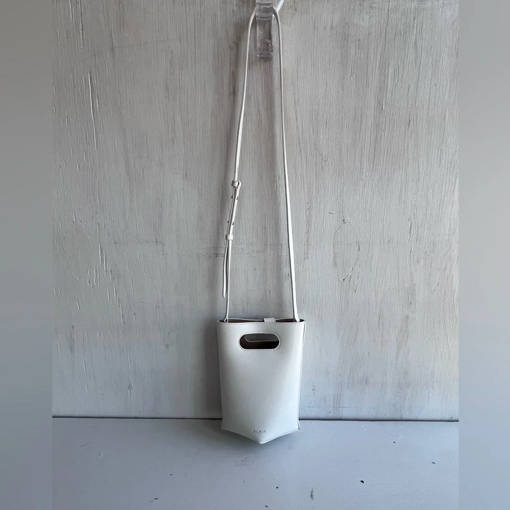 Alaïa Folded Small Leather Tote Bag- Blanc Optique - Picture 5 of 15